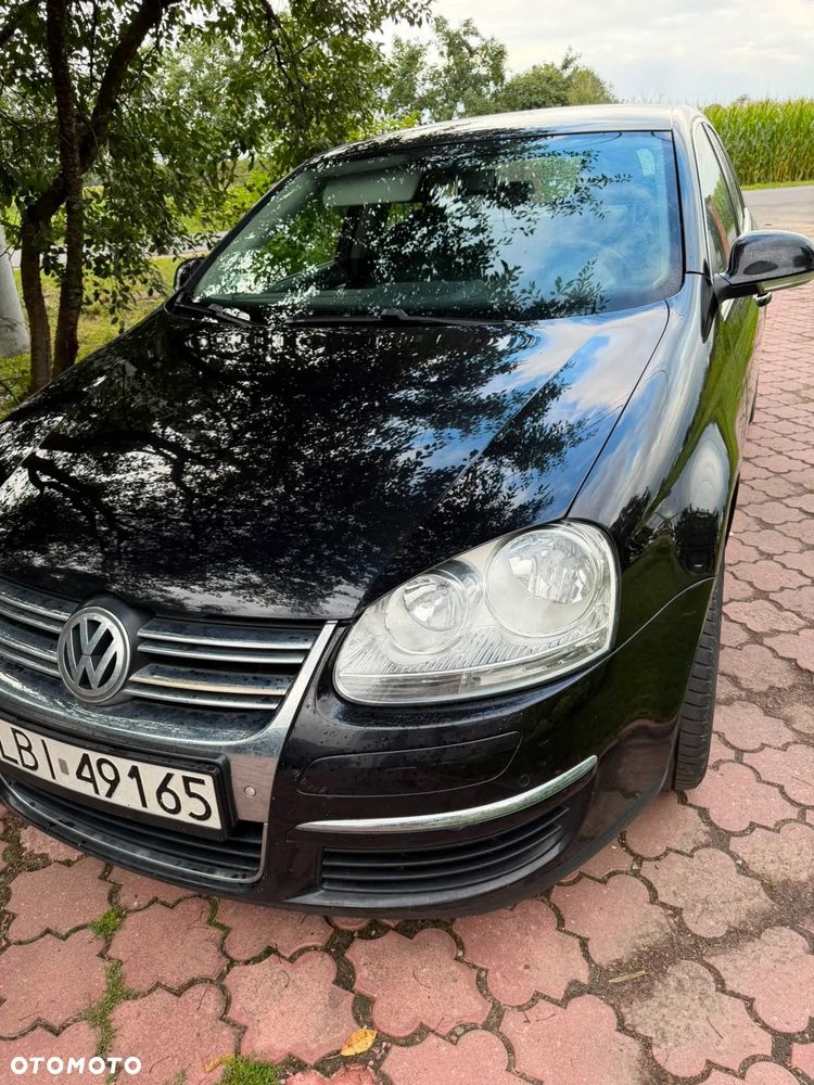 Volkswagen Jetta 1.6 TDI DPF Comfortline - 19