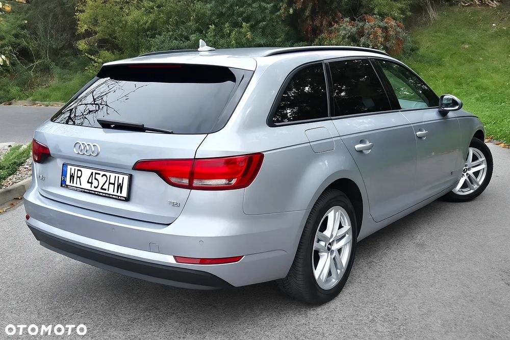 Audi A4 ver-avant-2-0-tdi-ultra-s-tronic-design - 6