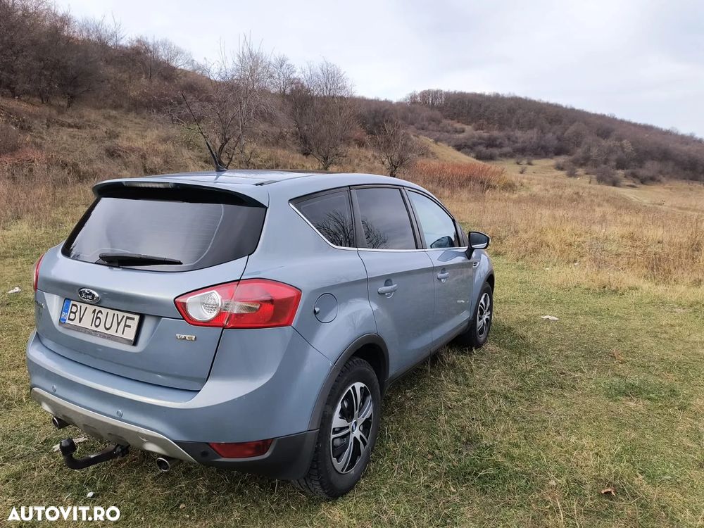 Ford Kuga 2.0 TDCi 4x4 Titanium - 4