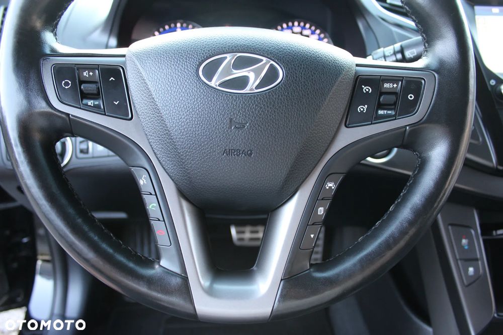 Hyundai i40 Kombi 1.7 CRDi DCT Premium - 24