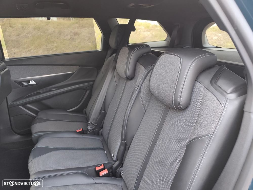 Peugeot 5008 PureTech 130 EAT8 Stop & Start Allure Pack - 16