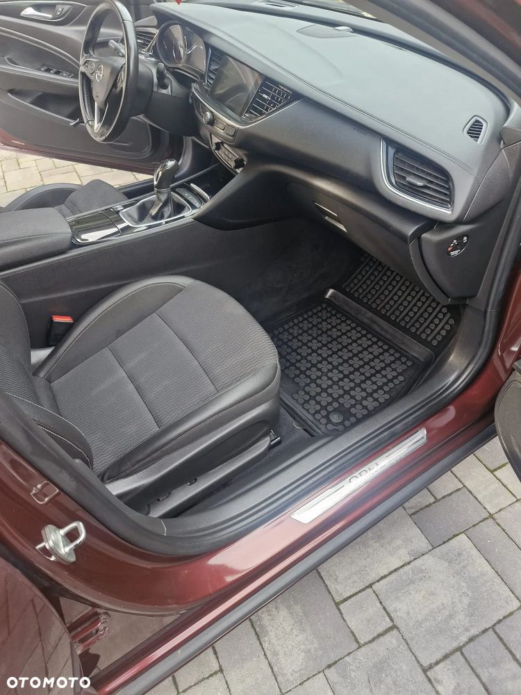 Opel Insignia - 17