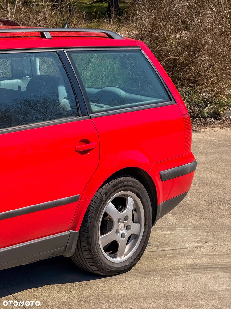 Volkswagen Passat 1.8 Comfortline - 18