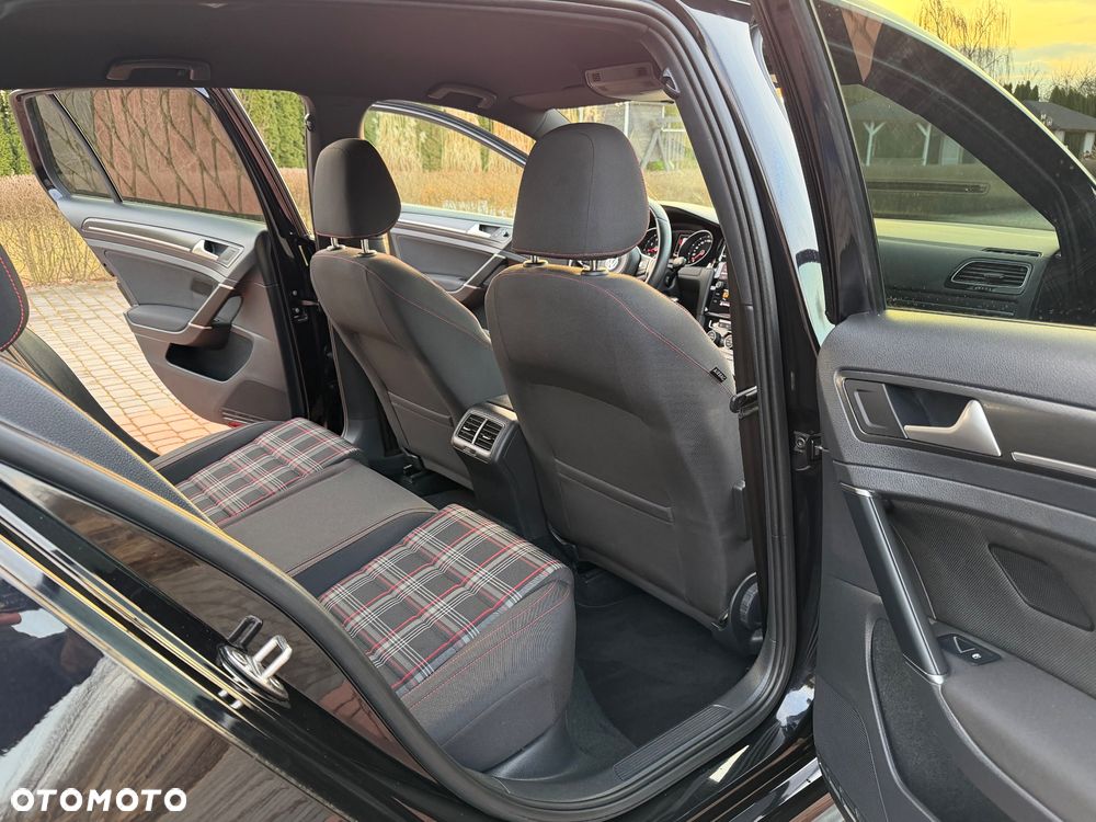 Volkswagen Golf 2.0 TSI BMT GTI Performance - 21