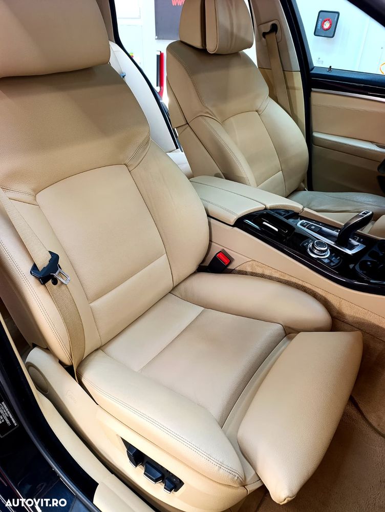 BMW Seria 5 525d xDrive Aut. Luxury Line - 9