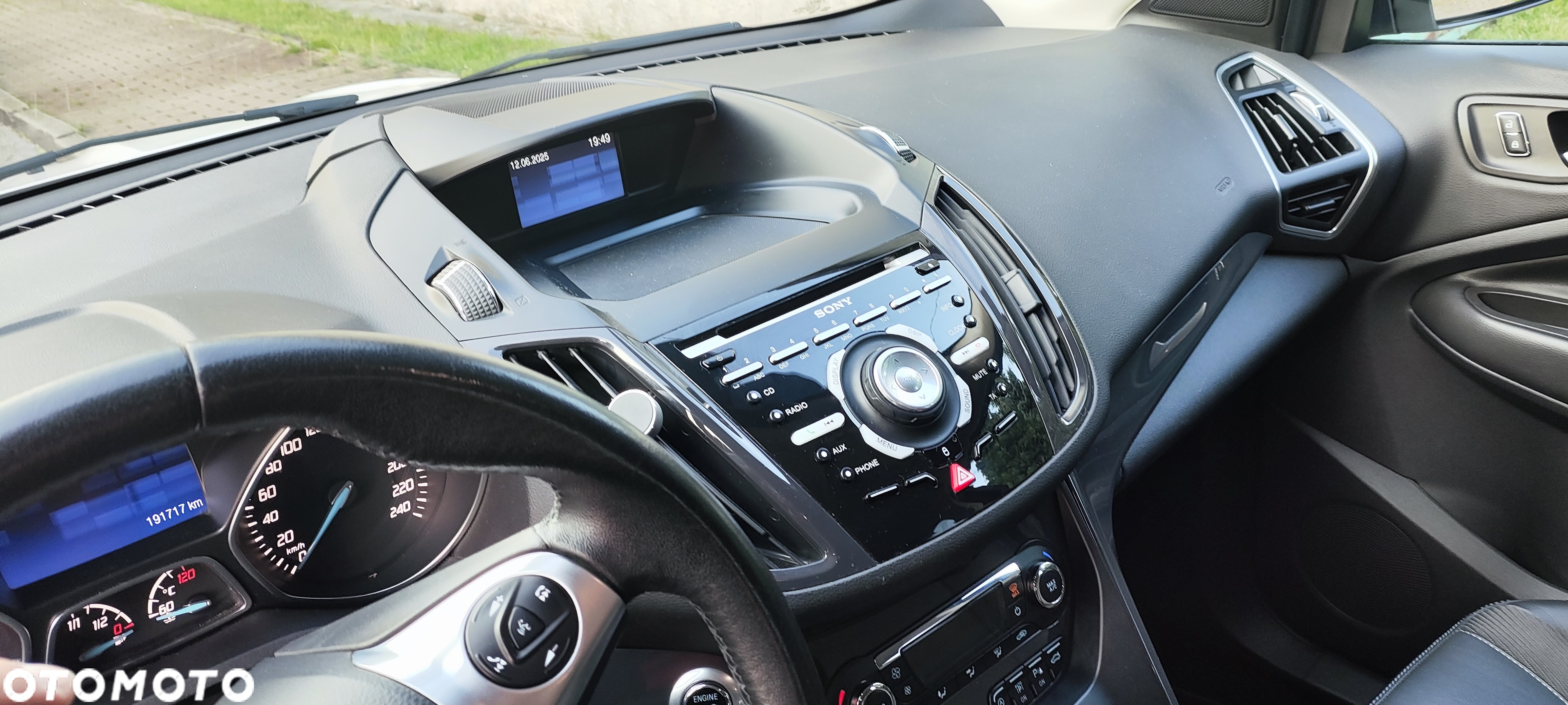 Ford Kuga 2.0 TDCi FWD Titanium - 11