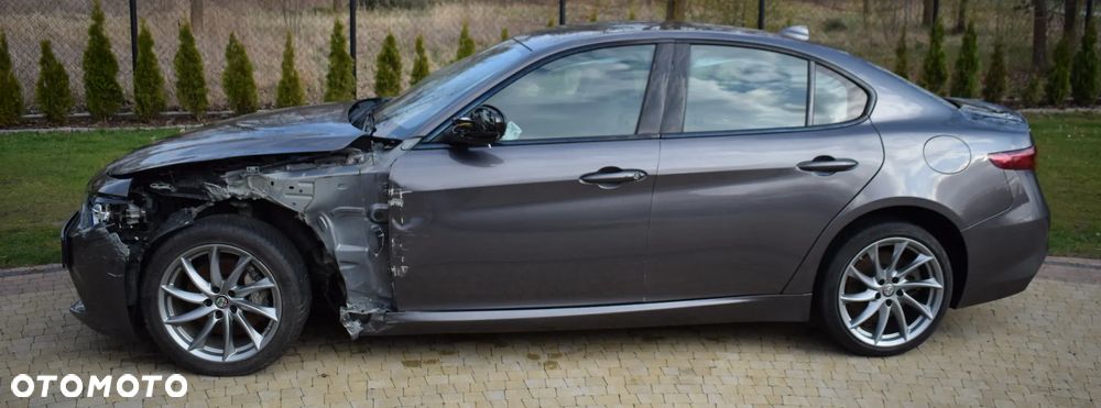 Alfa Romeo Giulia 2.0 Turbo Veloce Q4 - 4
