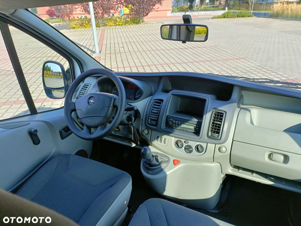 Opel Vivaro - 9