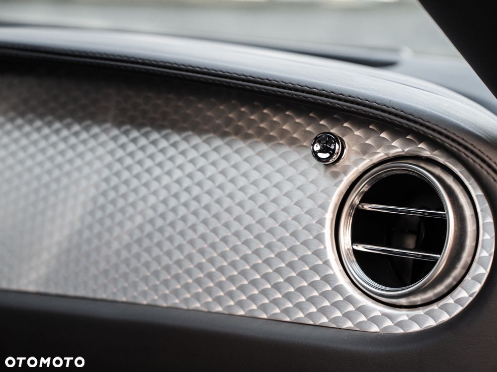 Bentley Flying Spur - 35