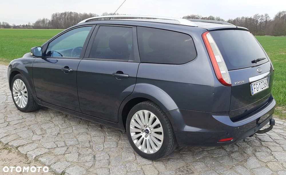 Ford Focus 1.6 16V Titanium - 2