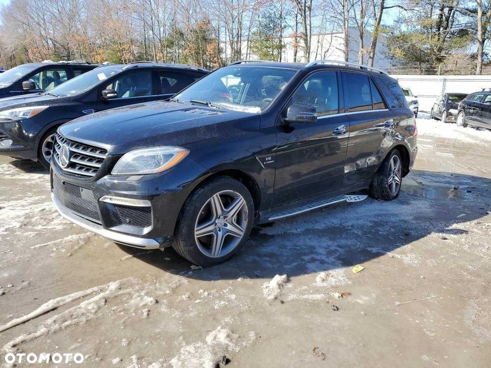 Mercedes-Benz ML63 AMG 5.5 V8 AWD 2015 USA - 1