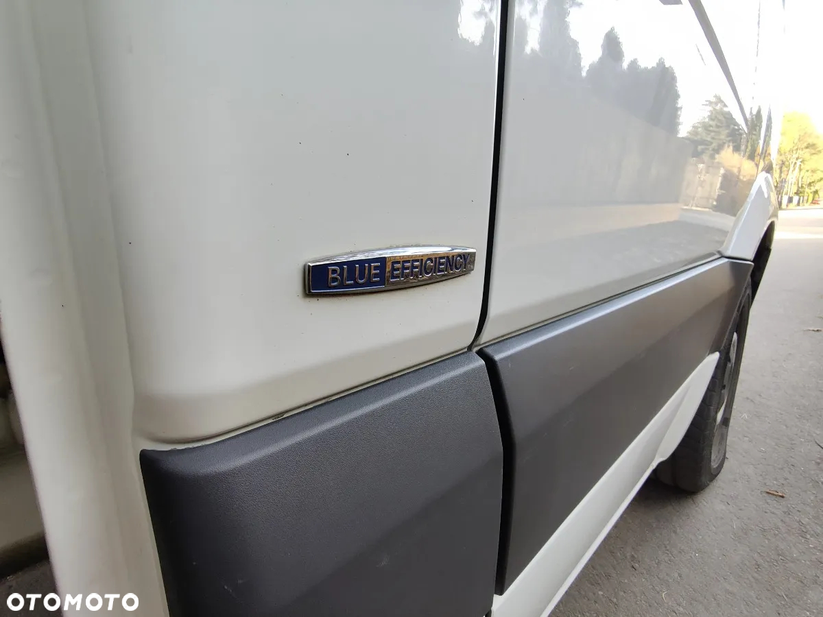 Mercedes-Benz Sprinter - 17