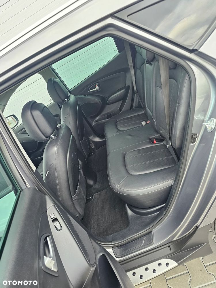 Hyundai ix35 2.0 CRDi 4WD Automatik Premium - 18