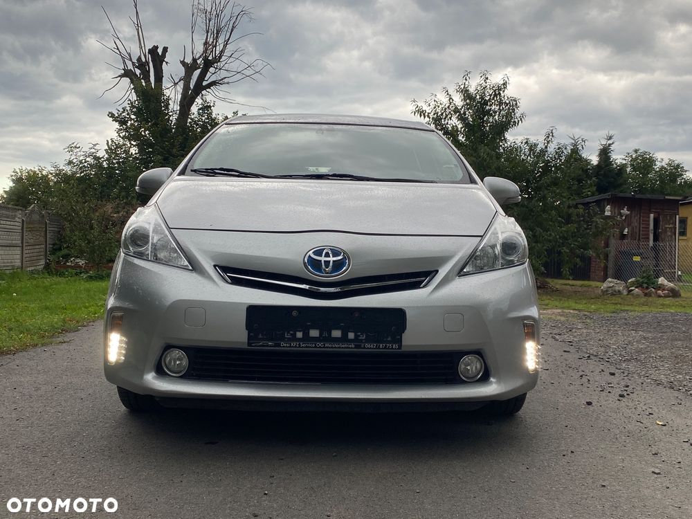 Toyota Prius+ (Hybrid) - 5