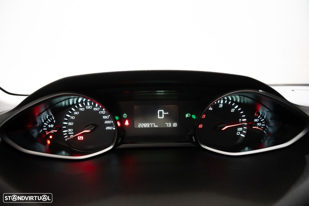 Peugeot 308 SW 1.6 BlueHDi Allure - 21