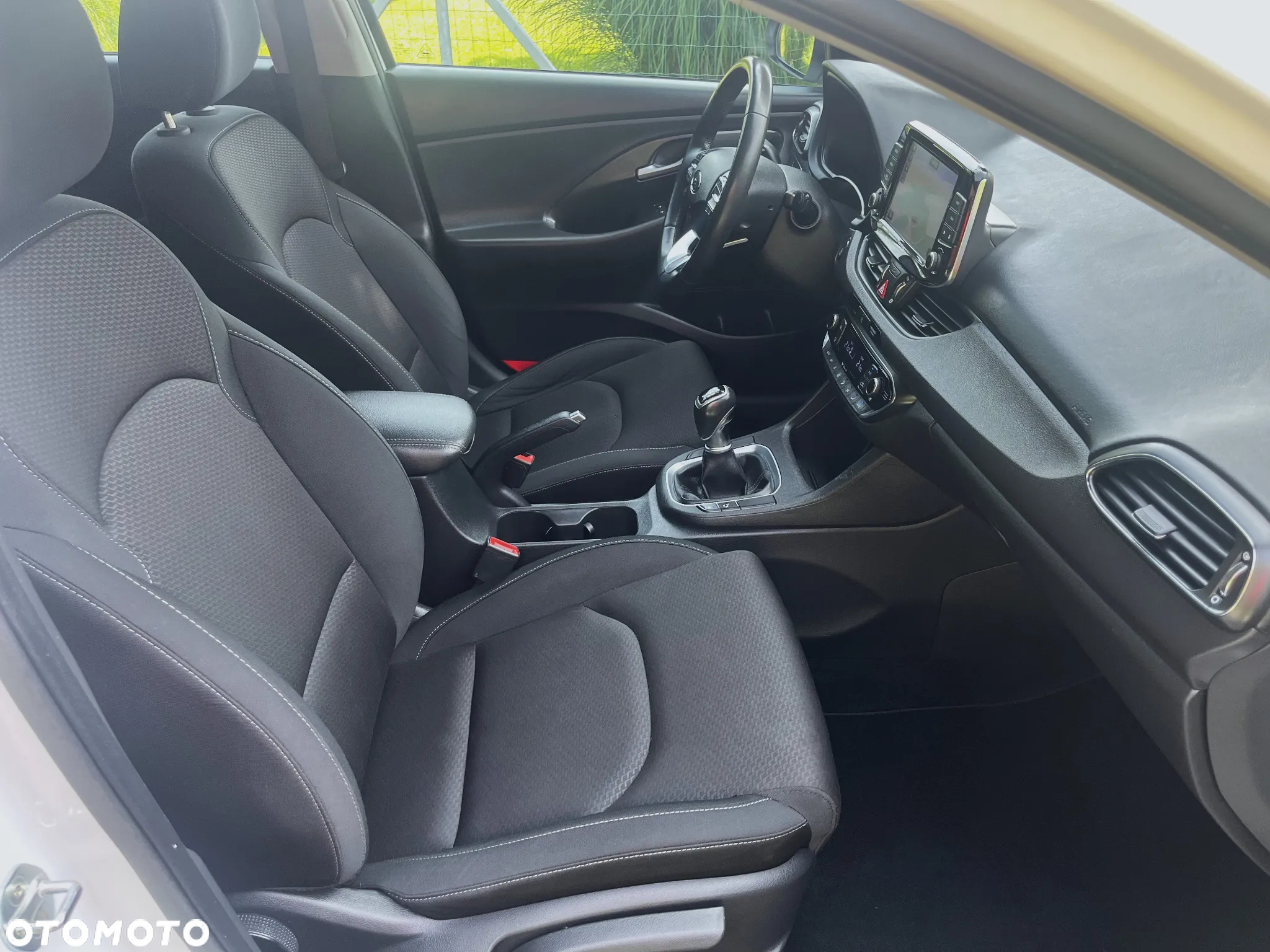 Hyundai i30 1.6 CRDi BlueDrive Premium - 17