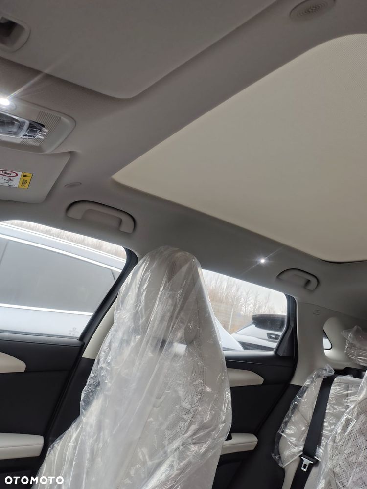 BYD Atto 2 45kWh Boost - 13