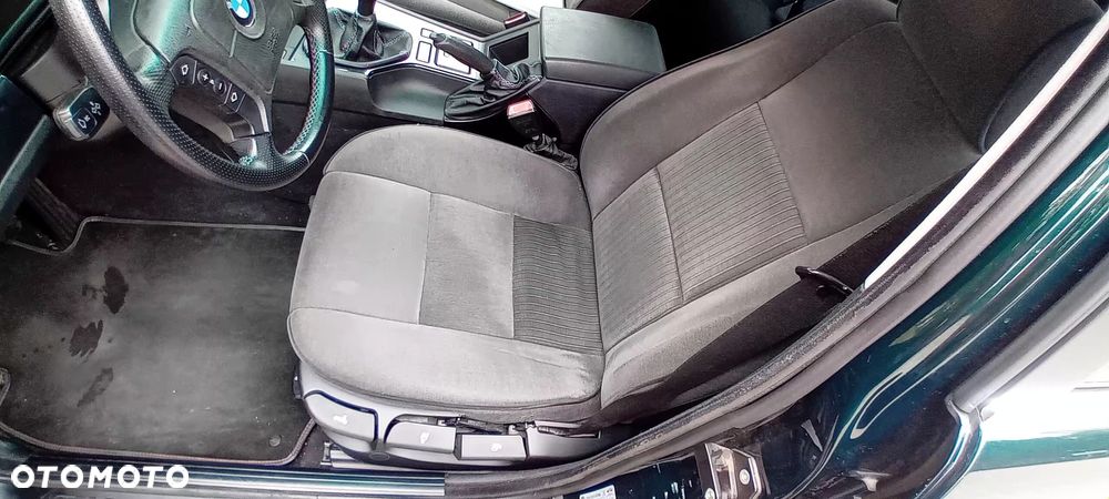 BMW Seria 5 520i - 18