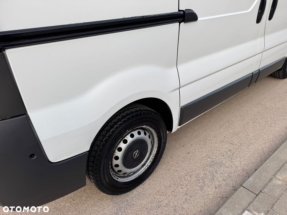 Opel Vivaro - 20