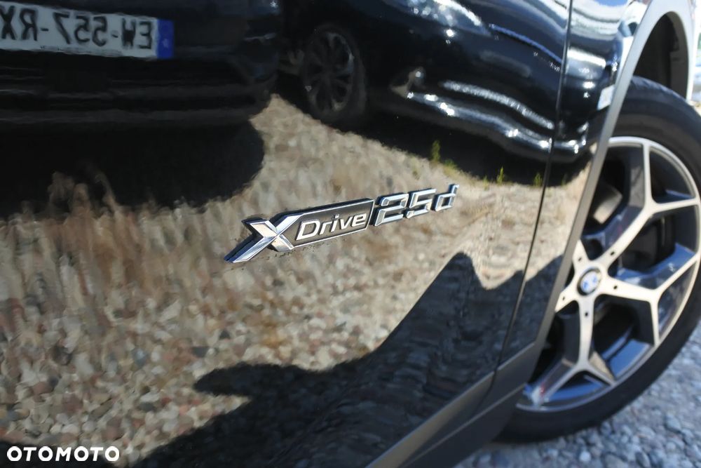 BMW X1 xDrive25d Sport Line sport - 36