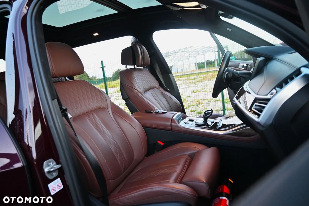 BMW X7 M50i sport - 21