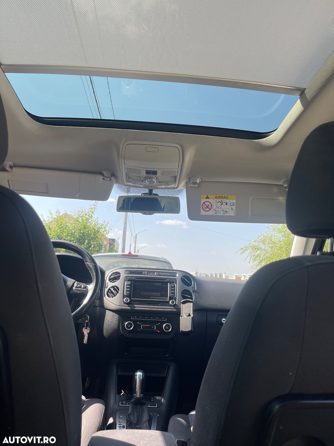 Volkswagen Tiguan 2.0 TDI DPF 4Motion BlueMotion Technology DSG Lounge Sport & Style - 4