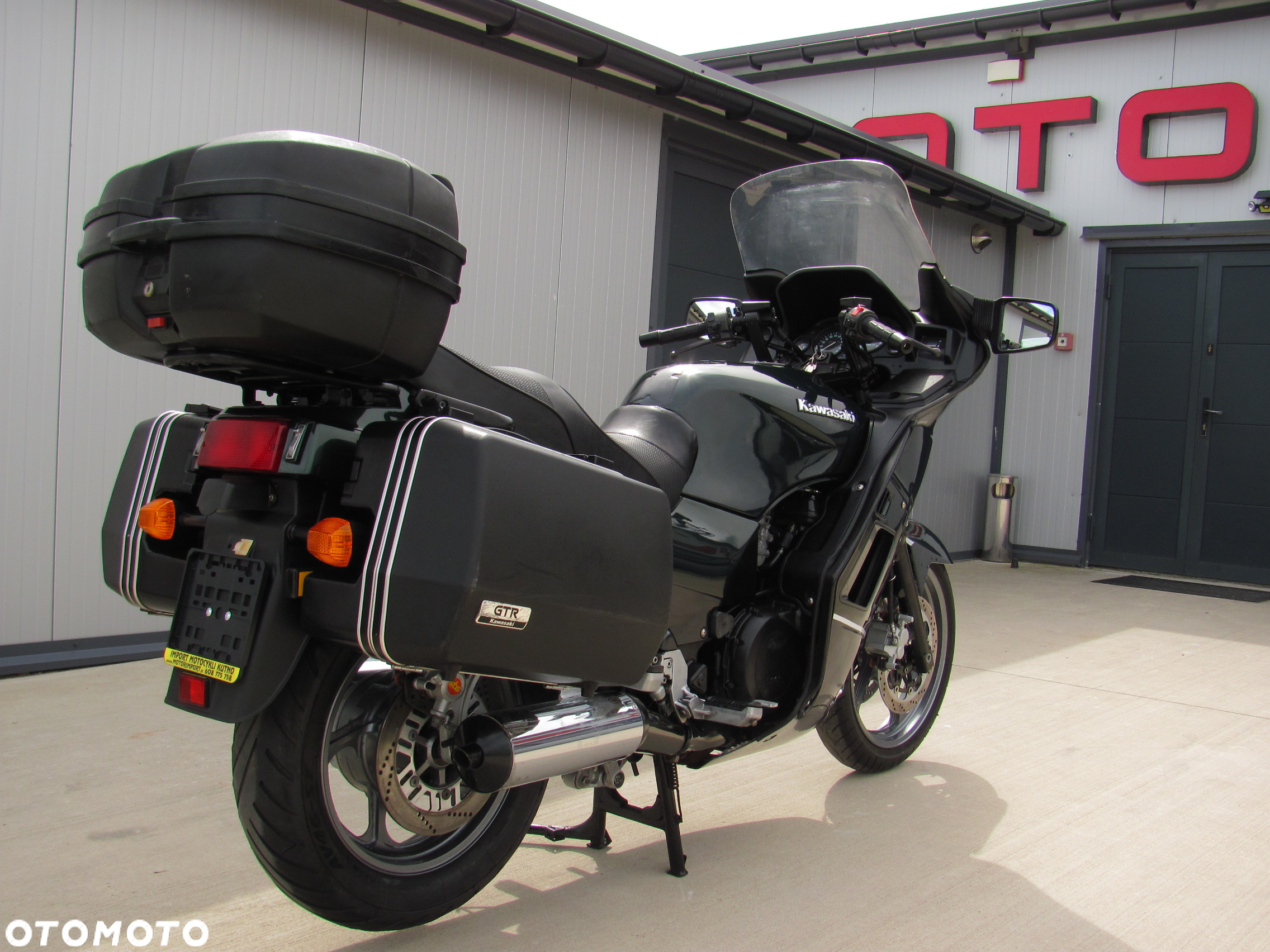 Kawasaki 1000 GTR - 3