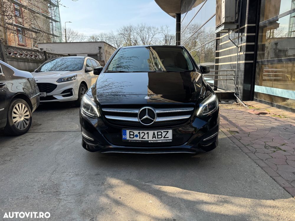 Mercedes-Benz B 220 4Matic Aut. - 1
