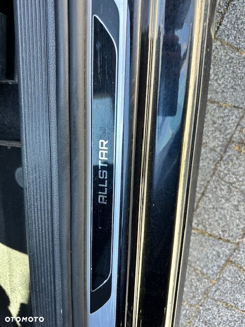 Volkswagen Golf 2.0 TDI BlueMotion Technology Allstar - 13