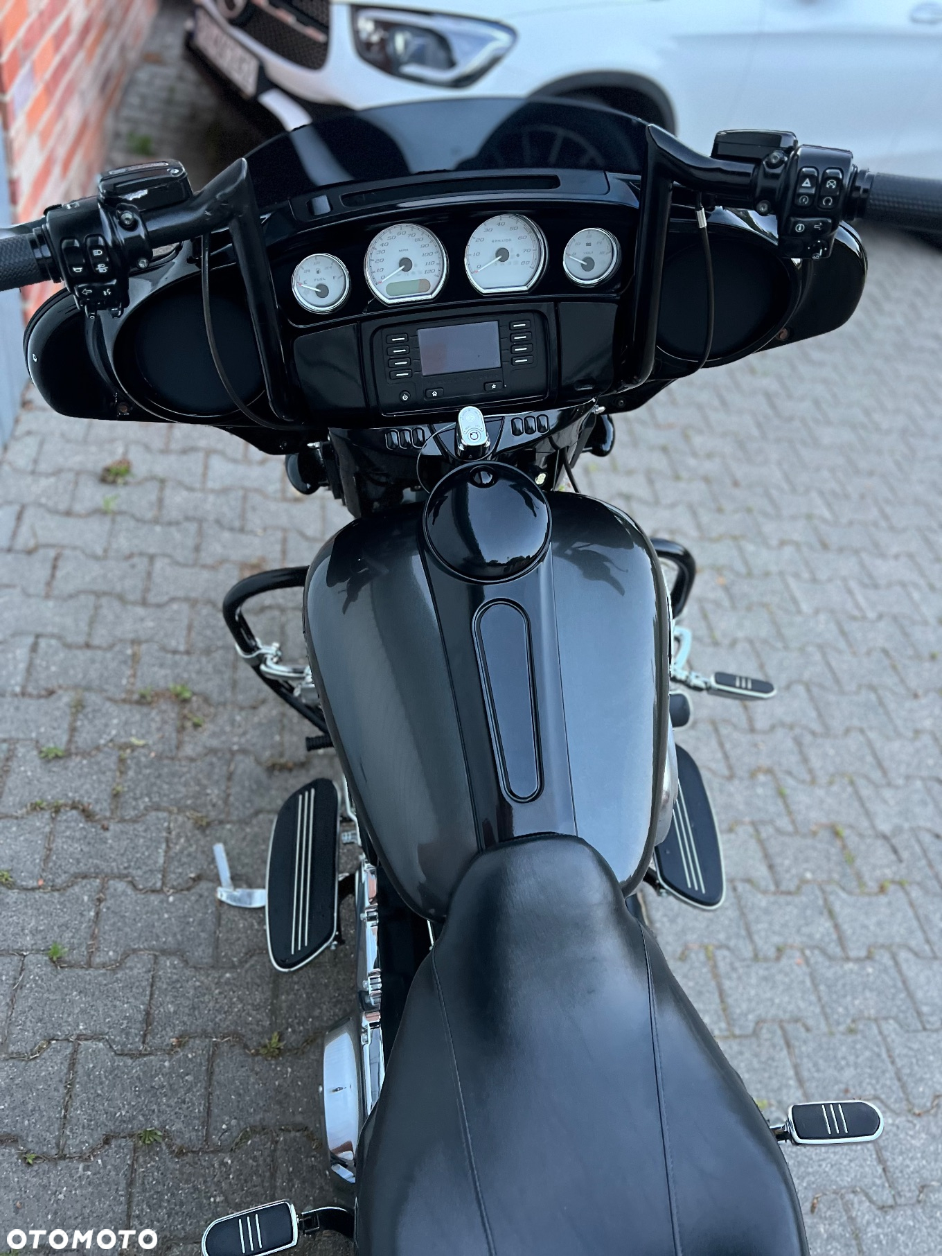 Harley-Davidson Touring Street Glide - 13
