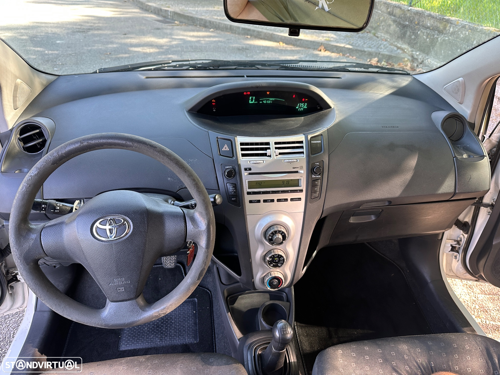 Toyota Yaris 1.4 D-4D - 7