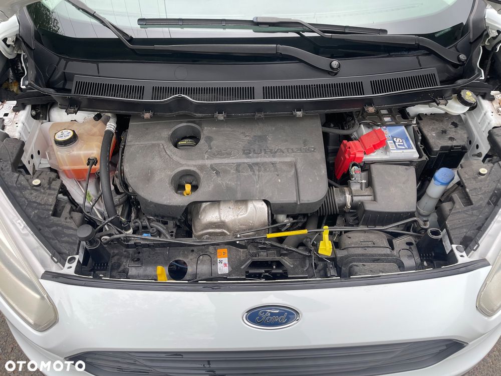 Ford Courier - 18