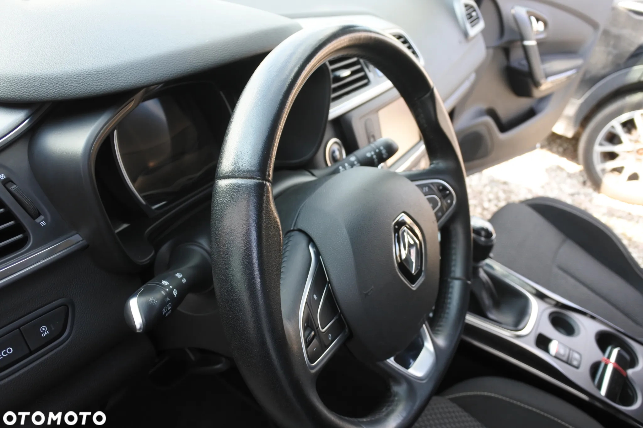 Renault Kadjar TCe 140 GPF LIMITED - 16