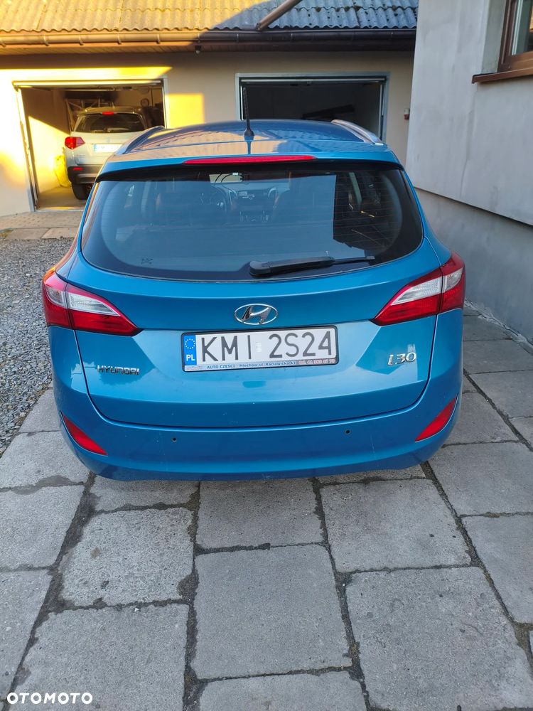 Hyundai i30 i30cw 1.4 Intro Edition - 3