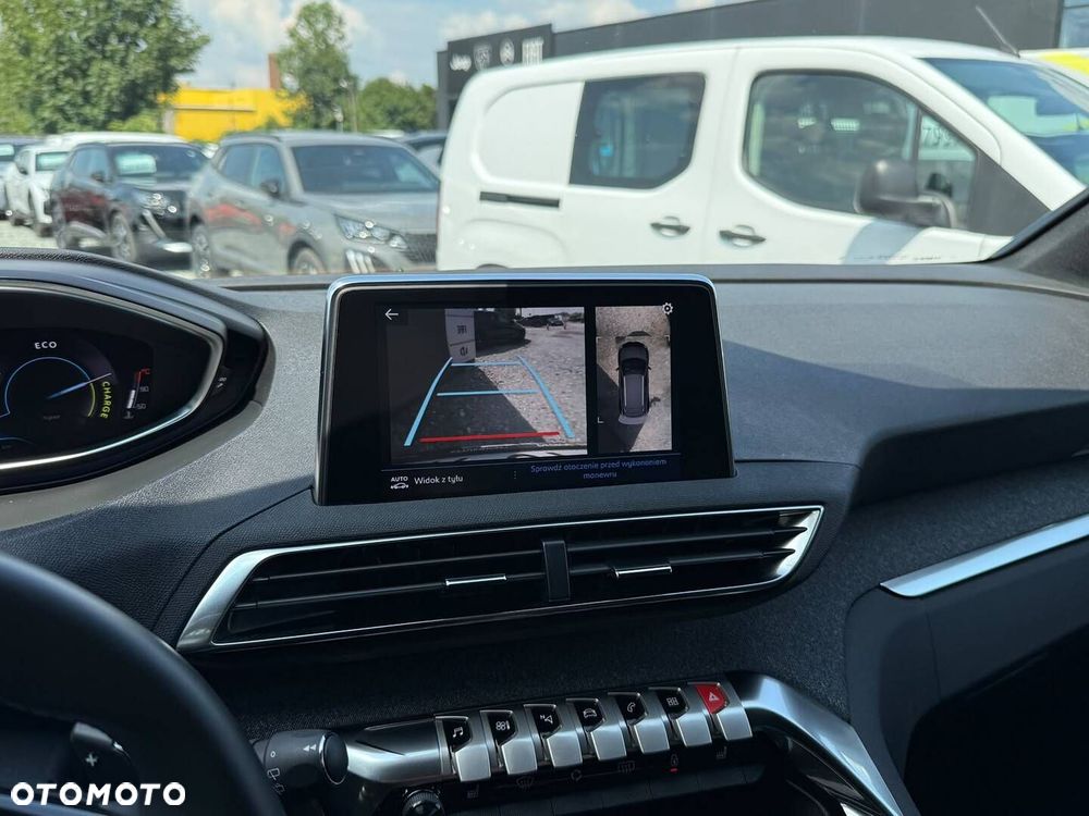 Peugeot 3008 1.2 PureTech mHEV Allure Pack S&S e-DCS6 - 17