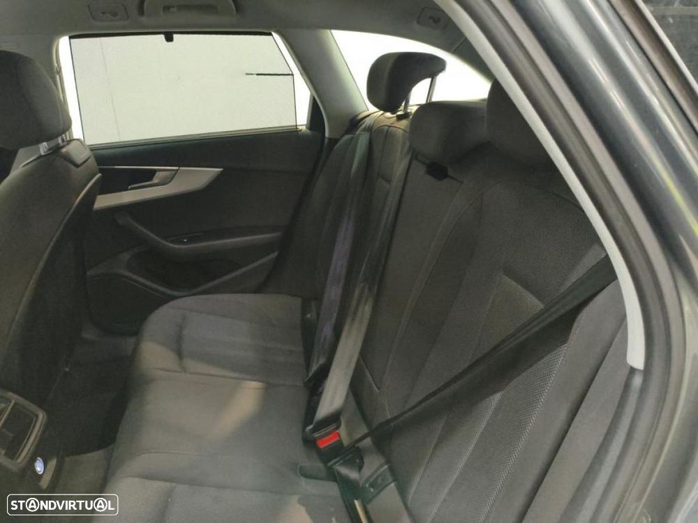 Audi A4 Avant 2.0 TDI S tronic - 3