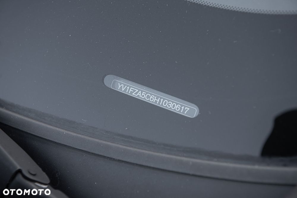 Volvo V60 Cross Country - 37