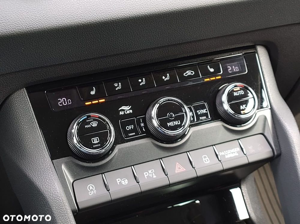 Skoda Karoq 1.5 TSI ACT Style DSG - 31