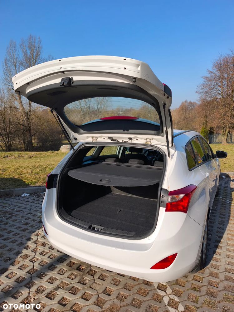 Hyundai i30 1.4 Classic + - 6