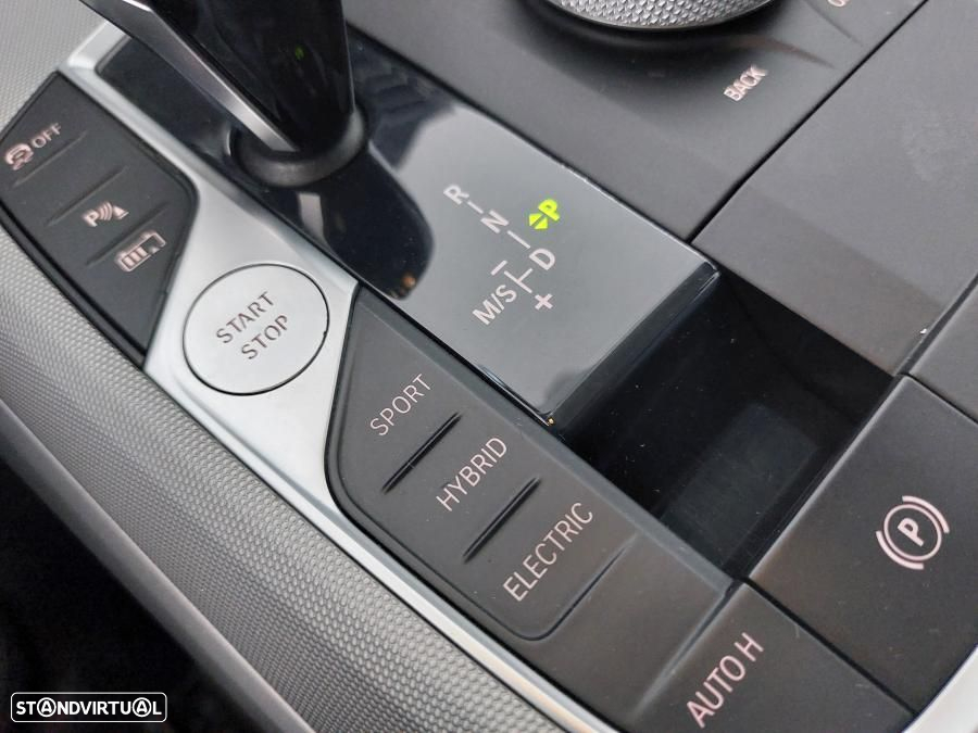BMW 330 e Auto - 40