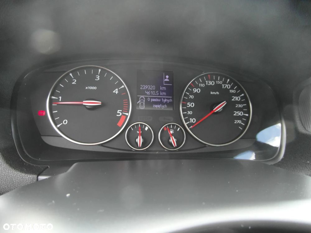 Renault Laguna Grandtour dCi 180 FAP GT - 24