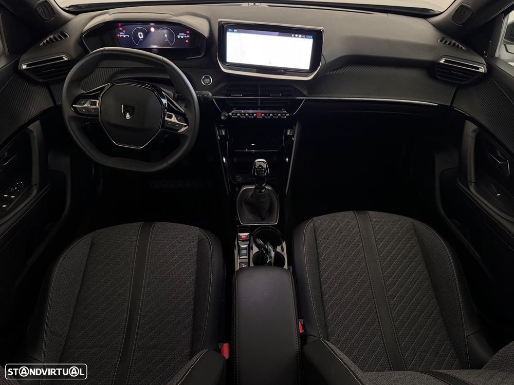 Peugeot 2008 - 4