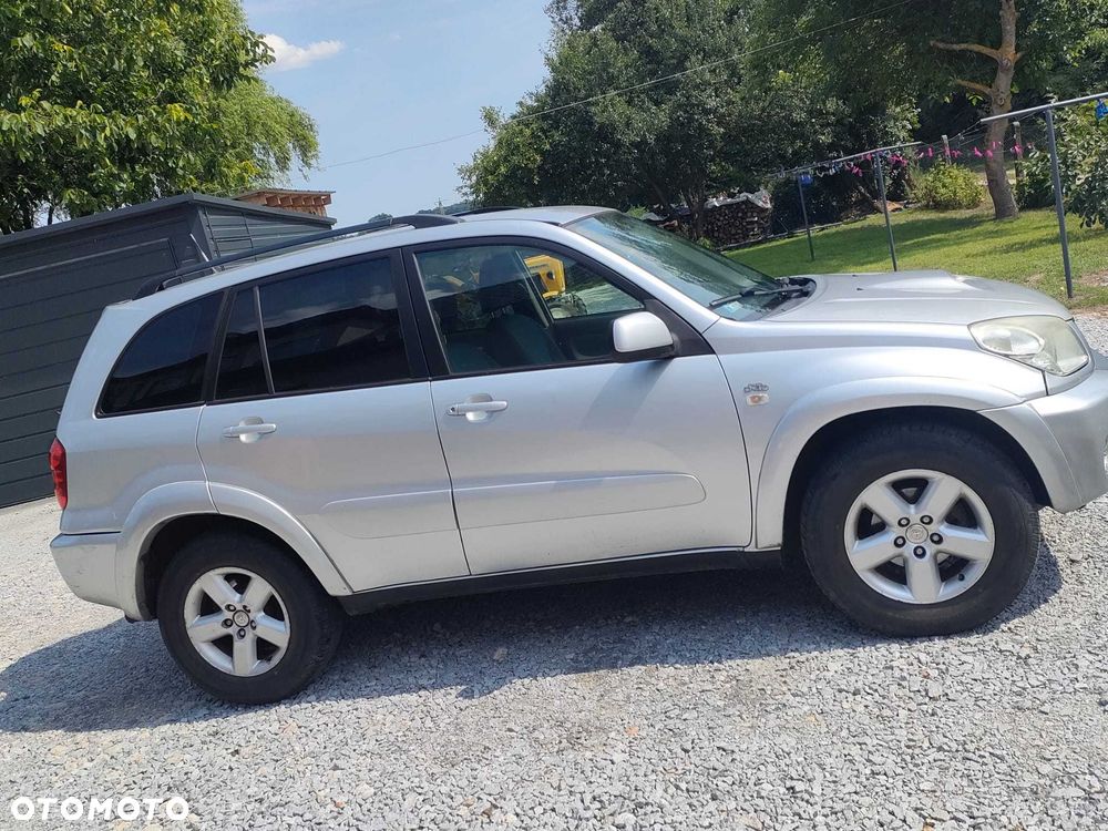 Toyota RAV4 - 1