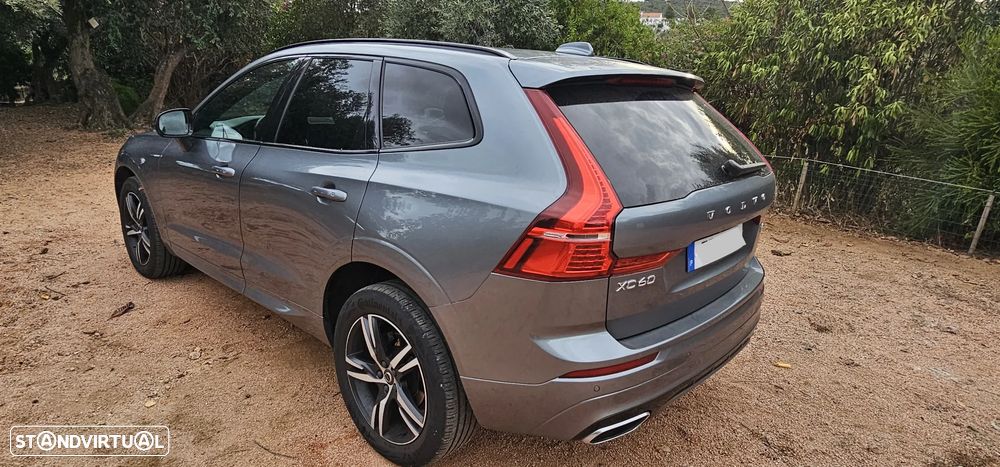Volvo XC 60 2.0 D4 R-Design Geartronic - 1