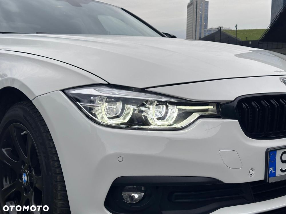 BMW Seria 3 330e iPerformance Sport Line - 2