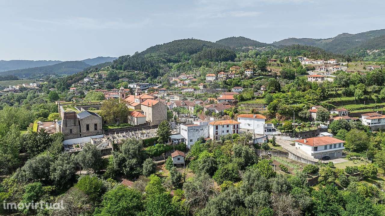 Moradia T2 para venda - Grande imagem: 2/29