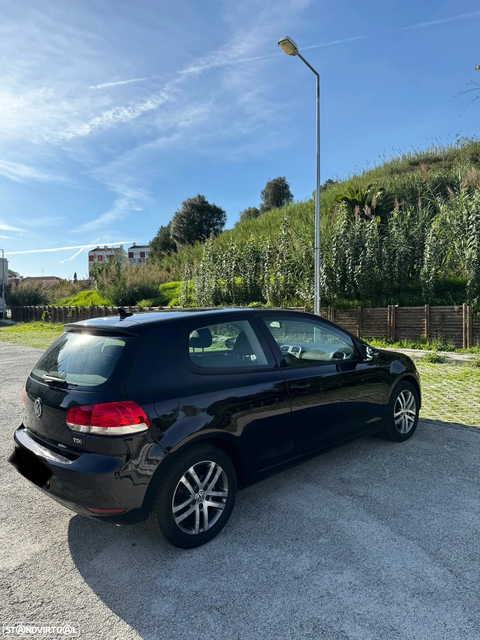 VW Golf 1.6 TDi Confortline - 5