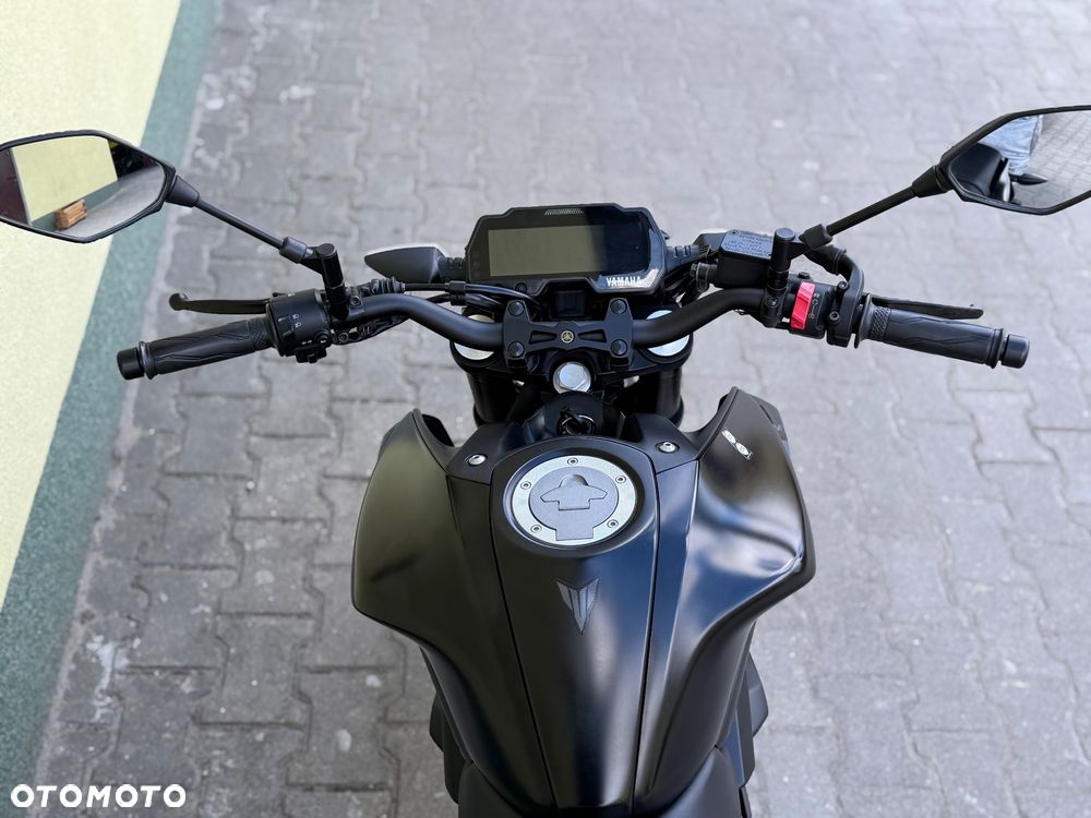 Yamaha MT - 17