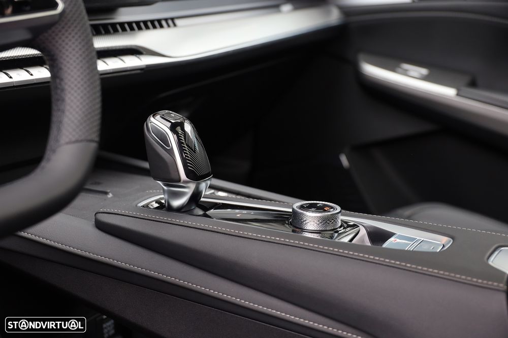 MG MGS9 1.5 L Luxury - 17