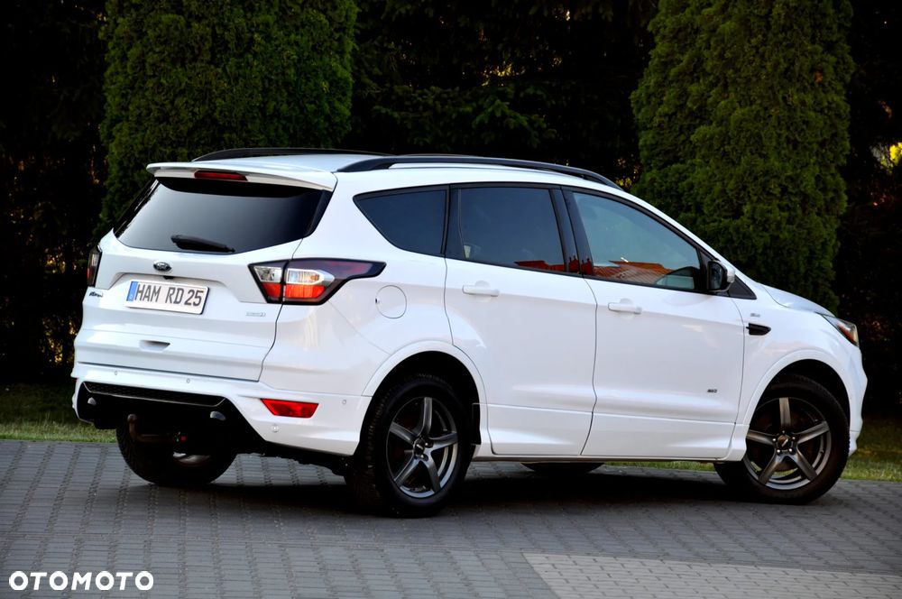 Ford Kuga 1.5 EcoBoost 4WD Titanium Plus - 13